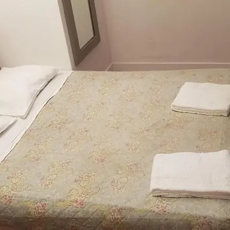 Petit Bastille Hotel Aulnay-sous-Bois